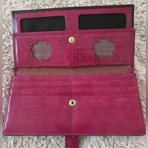 Pink Wallet - Picture 9 of 13